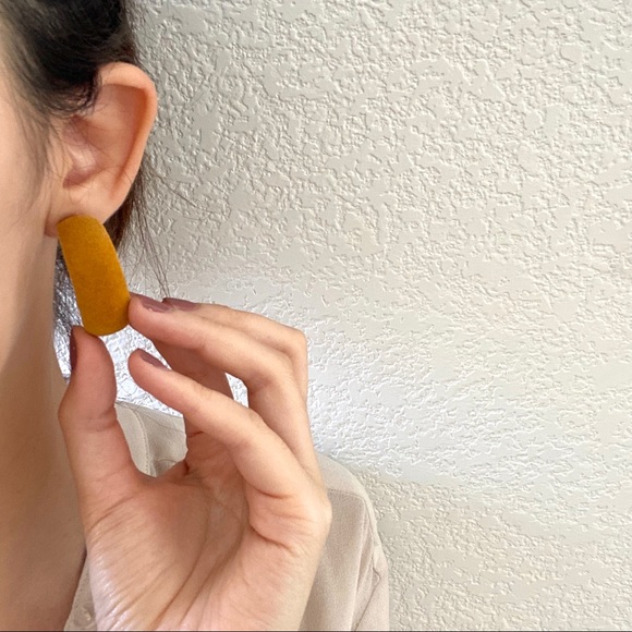 💙💕Last one Sterling Silver Velvet Fabric Earring - Picture 4 of 10